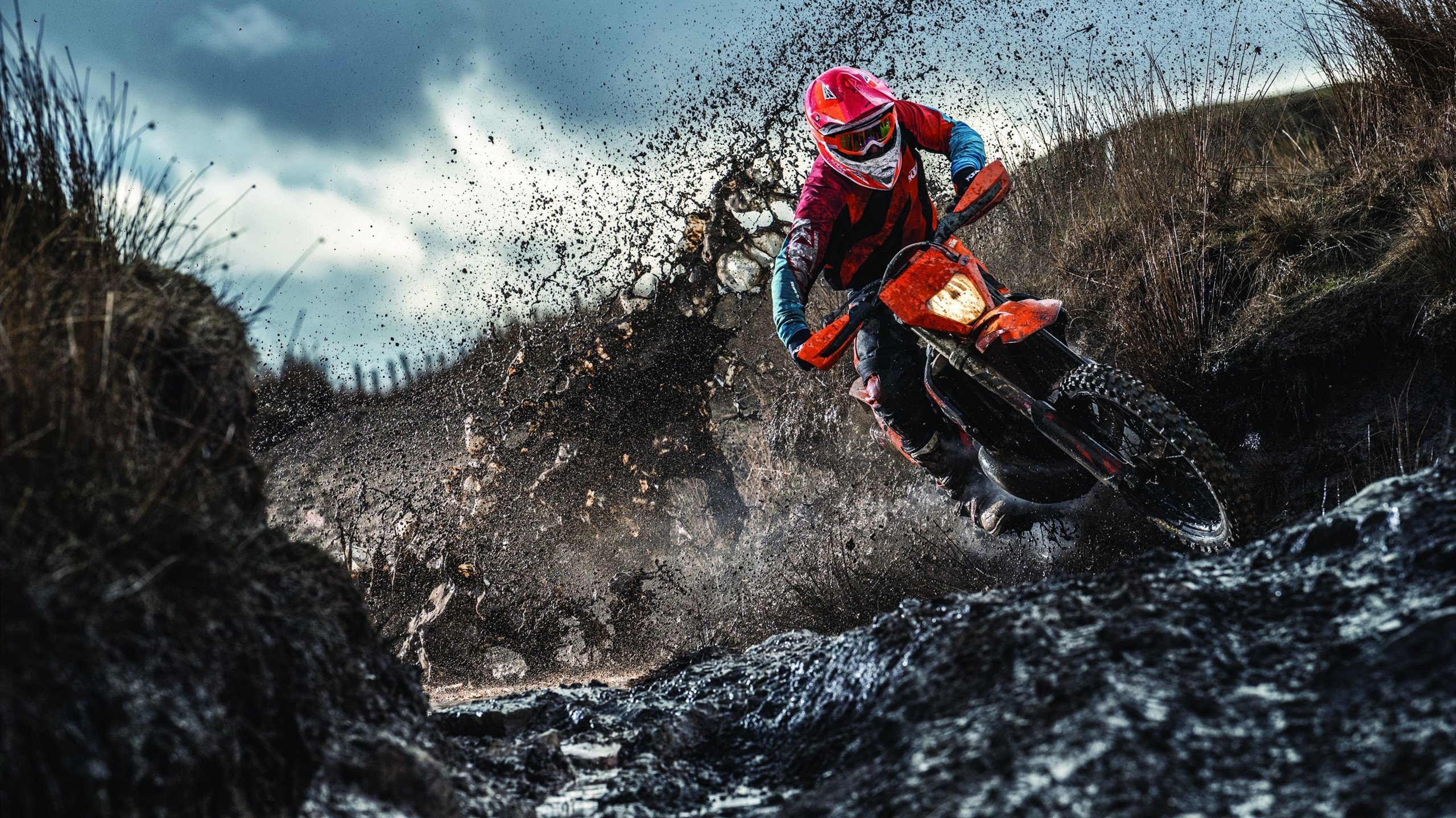 全国高校滑雪联赛总决赛在吉林举行，全国大学生高山滑雪比赛